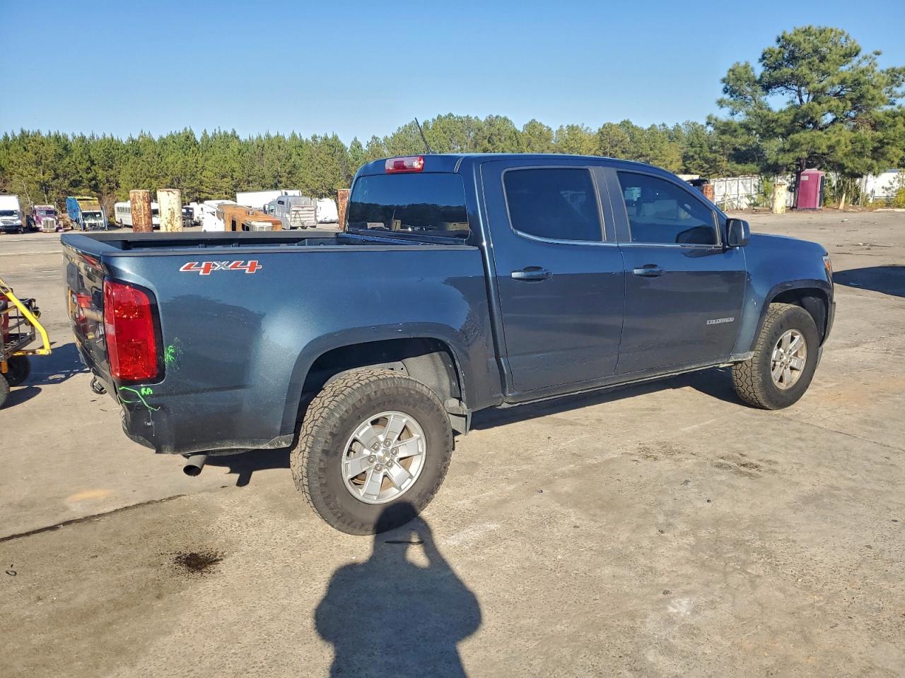 2019 CHEVROLET COLORADO photo 3