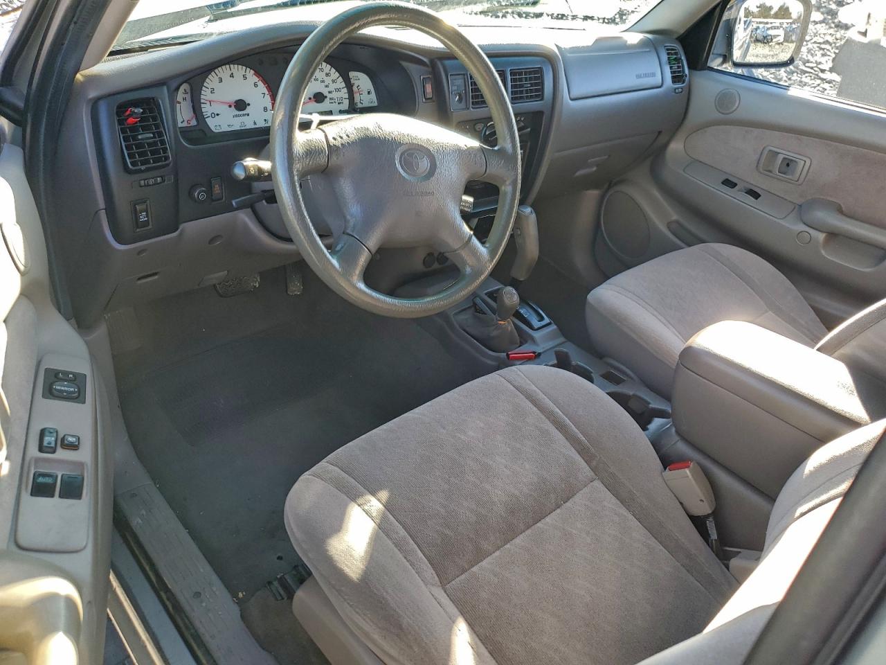 2003 TOYOTA TACOMA XTRACAB photo 8