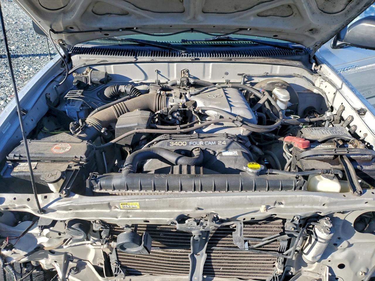 2003 TOYOTA TACOMA XTRACAB photo 11