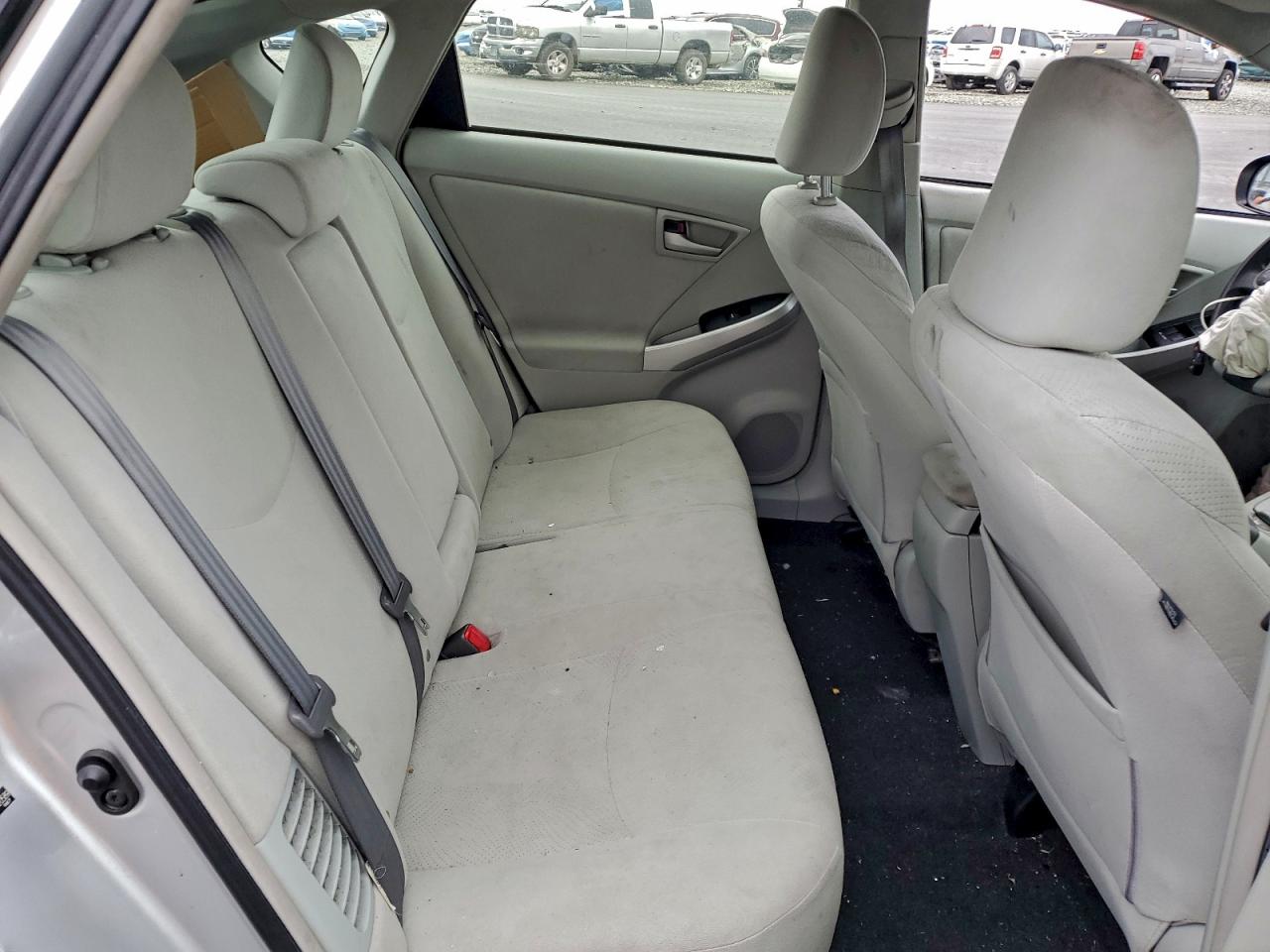 2012 TOYOTA PRIUS photo 10