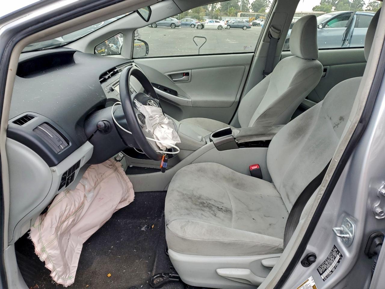 2012 TOYOTA PRIUS photo 7