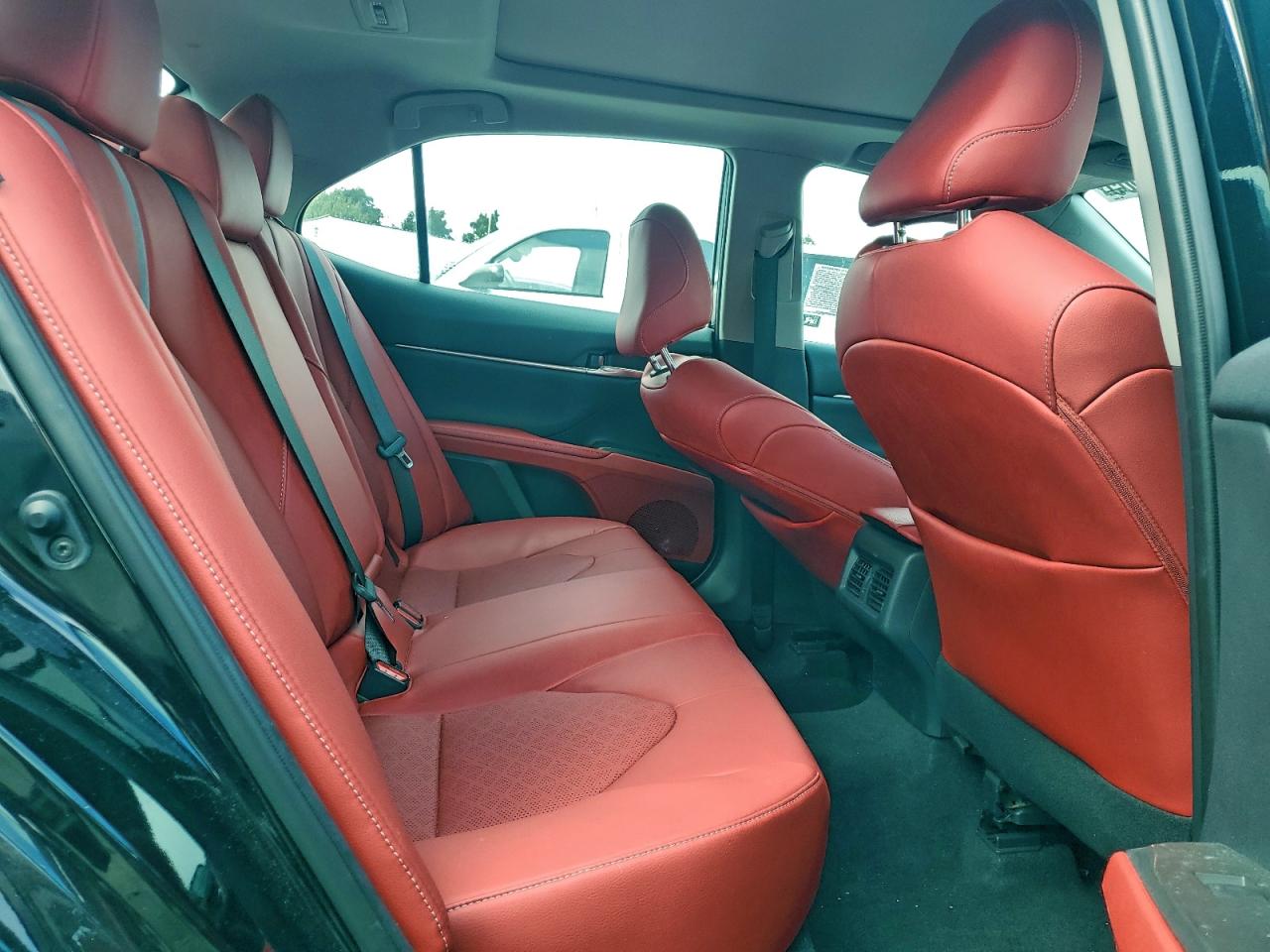 2021 TOYOTA CAMRY XSE photo 10