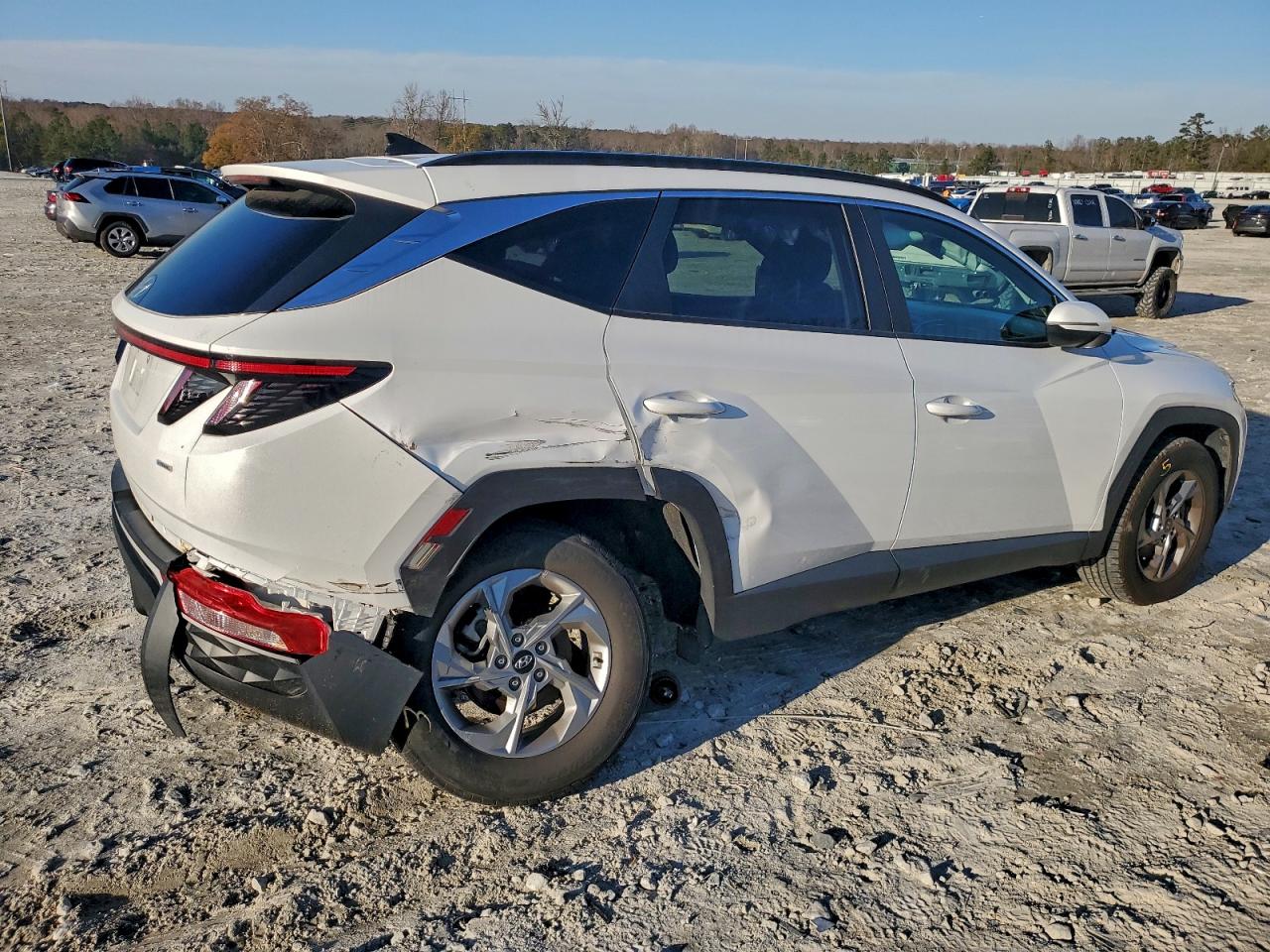 2023 HYUNDAI TUCSON SEL photo 3