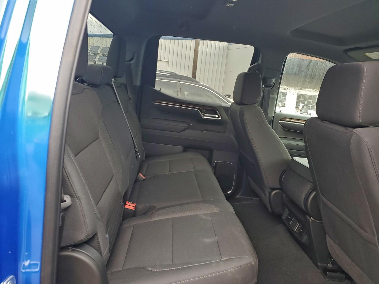 2025 CHEVROLET SILVERADO K1500 LT-L photo 10