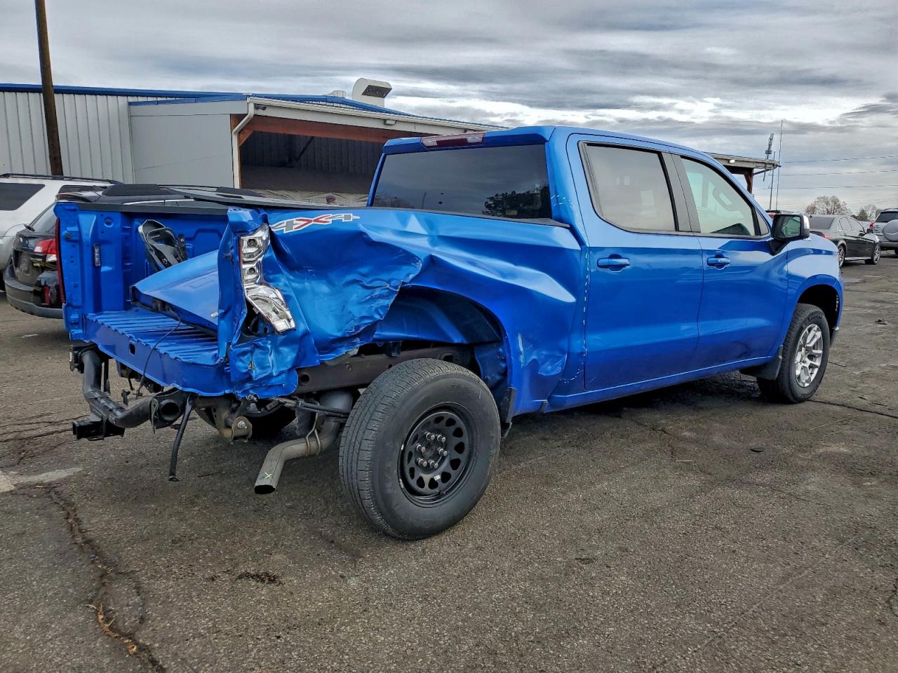 2025 CHEVROLET SILVERADO K1500 LT-L photo 3