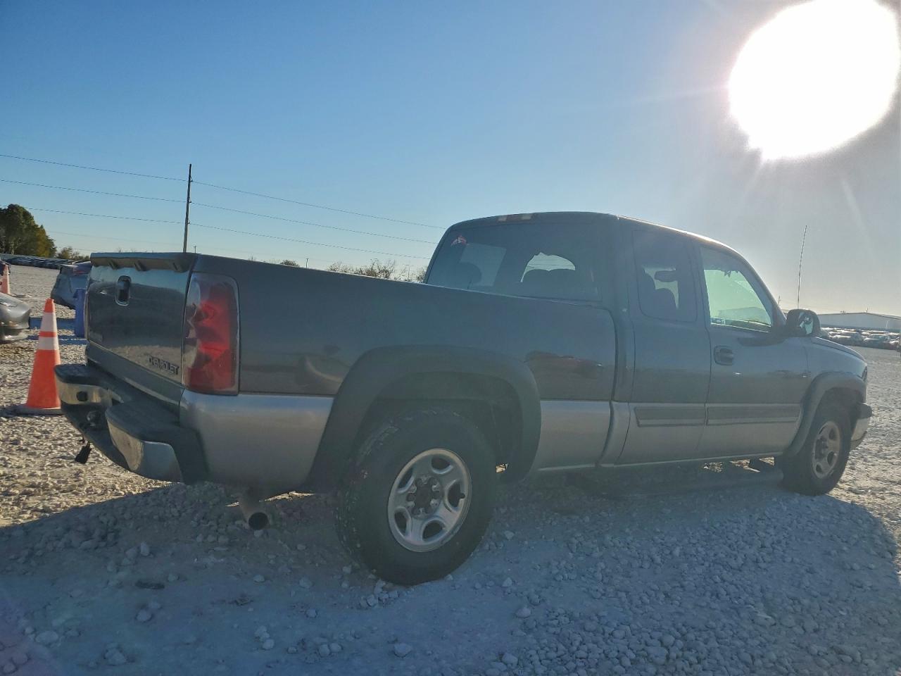 2003 CHEVROLET SILVERADO C1500 photo 7