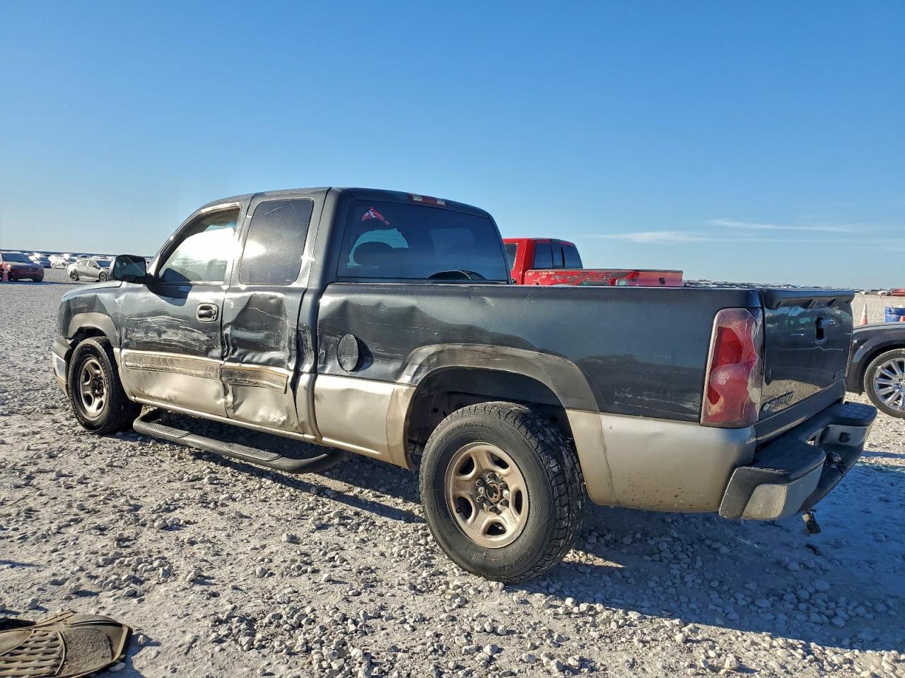 2003 CHEVROLET SILVERADO C1500 photo 4