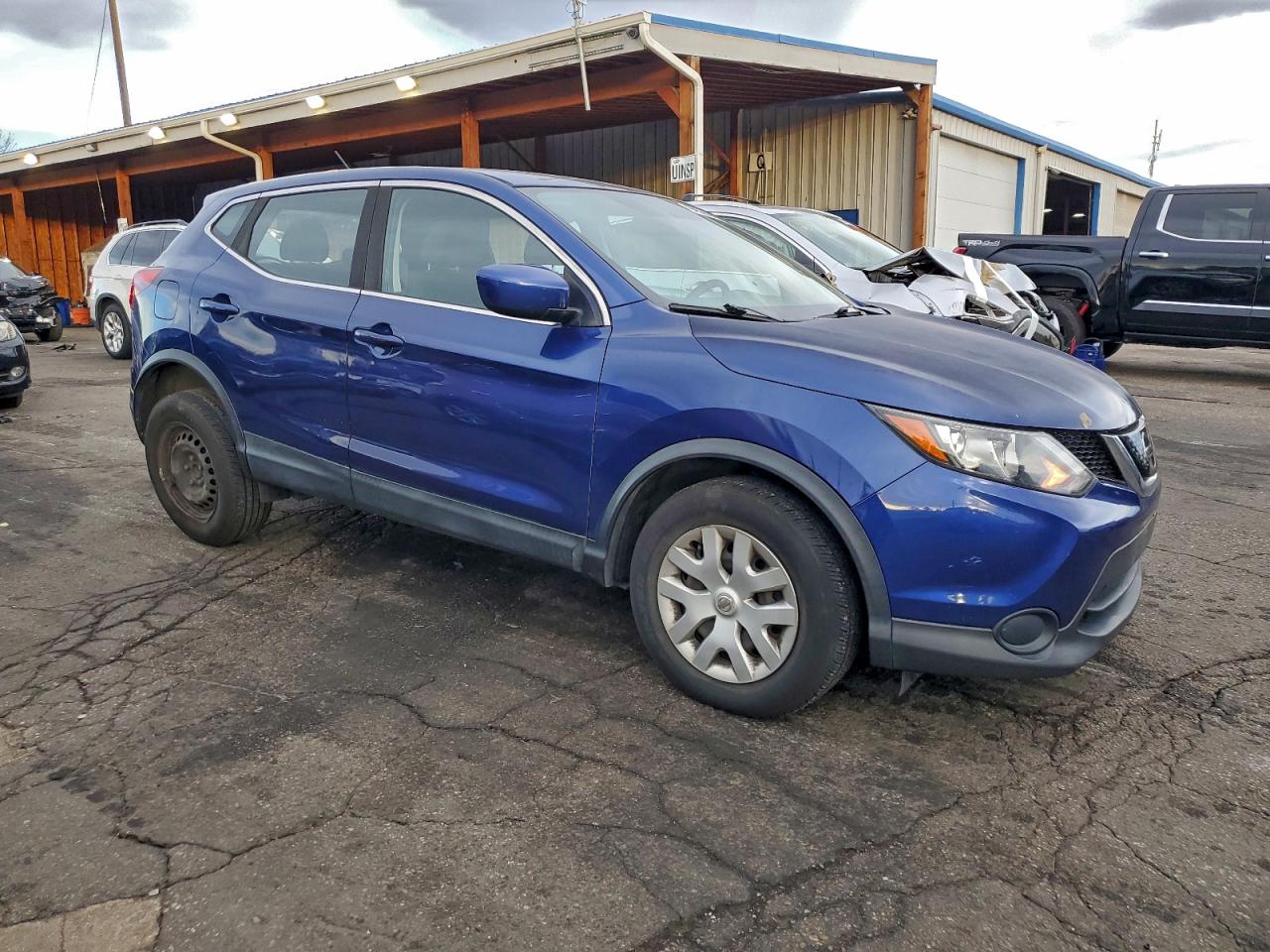 2018 NISSAN ROGUE SPORT S photo 4