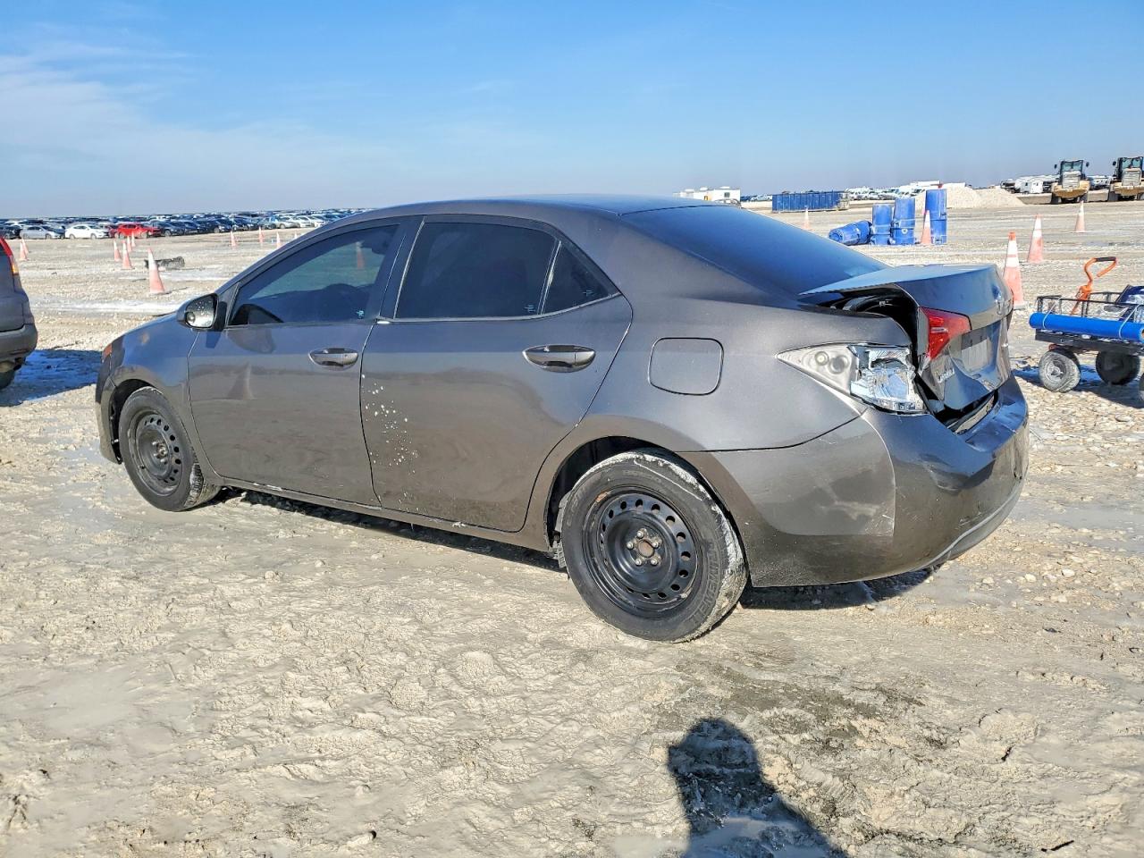 2017 TOYOTA COROLLA LE photo 3