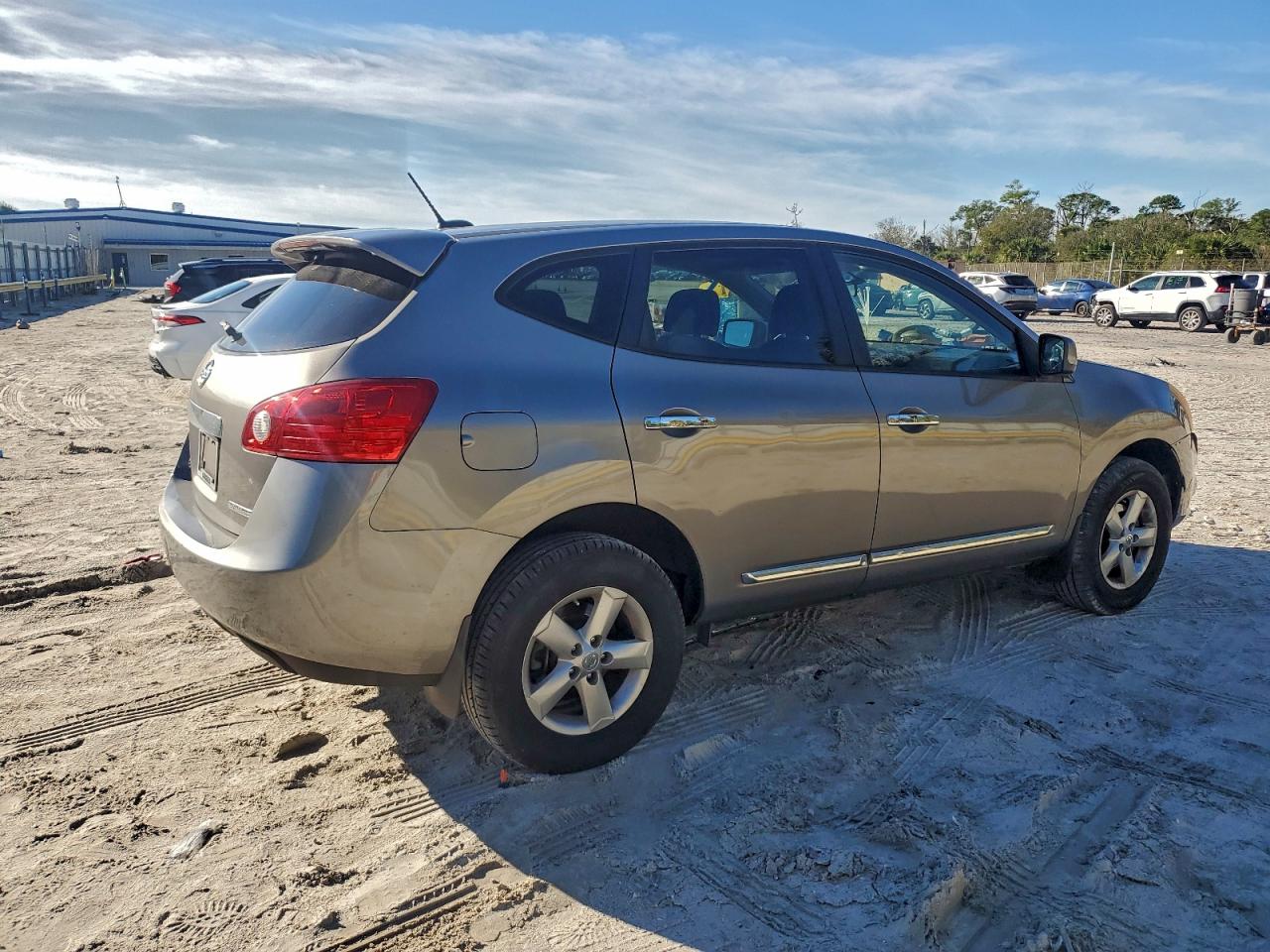 2013 NISSAN ROGUE S photo 3