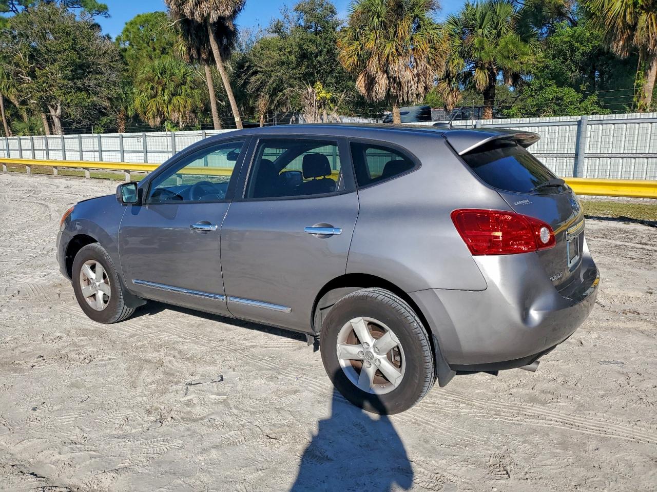 2013 NISSAN ROGUE S photo 2