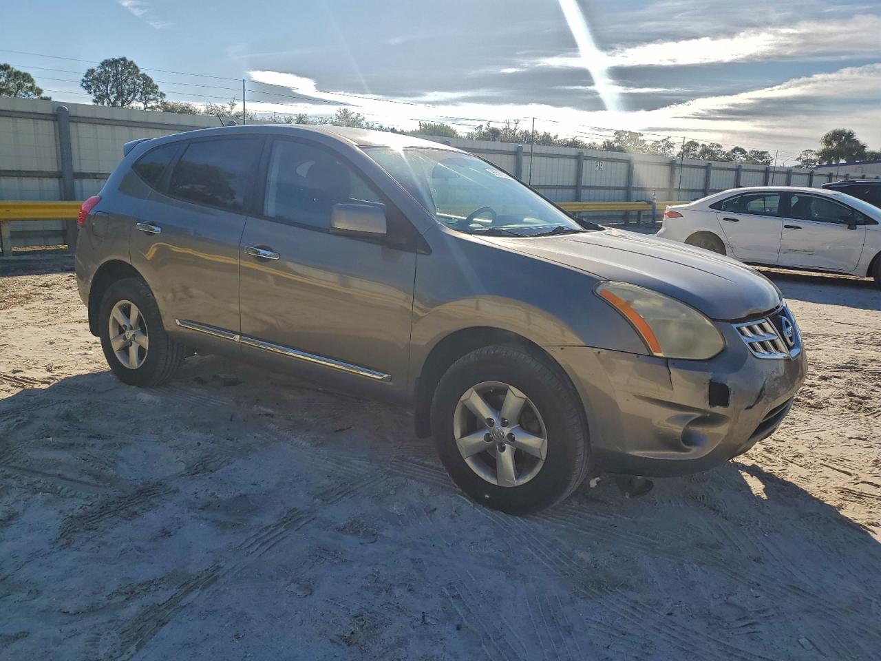 2013 NISSAN ROGUE S photo 4