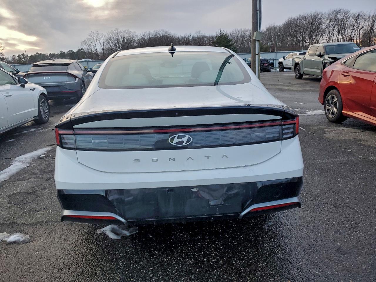 2024 HYUNDAI SONATA SEL photo 5
