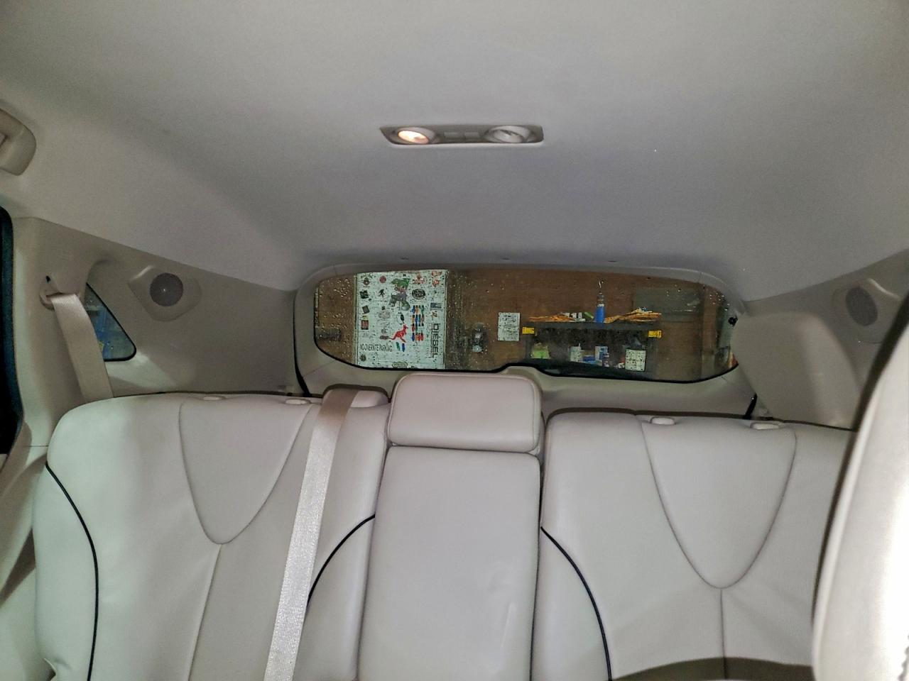 2011 TOYOTA VENZA photo 10