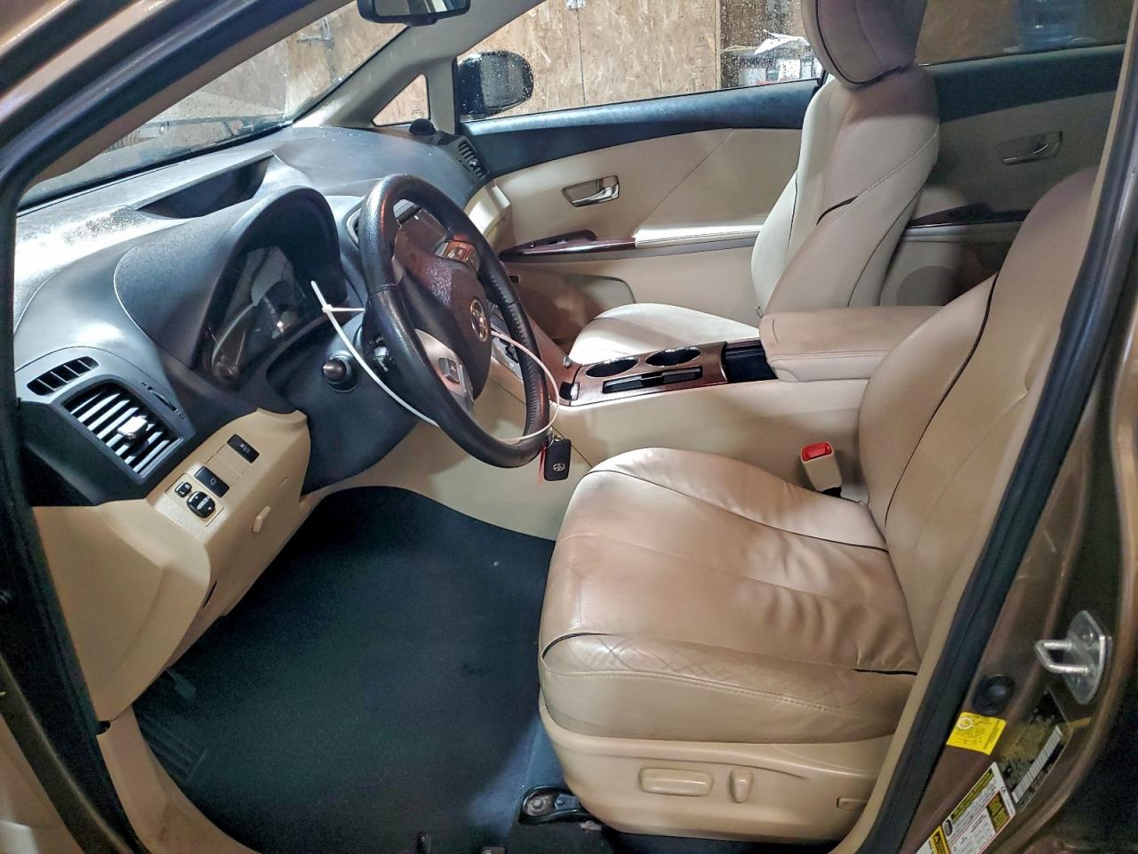 2011 TOYOTA VENZA photo 7