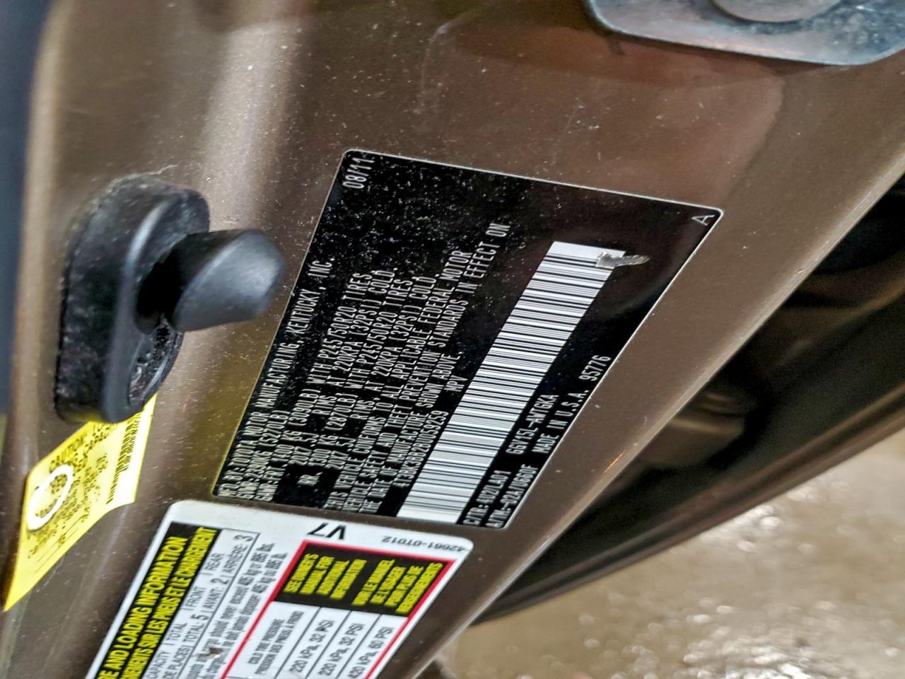 2011 TOYOTA VENZA photo 14