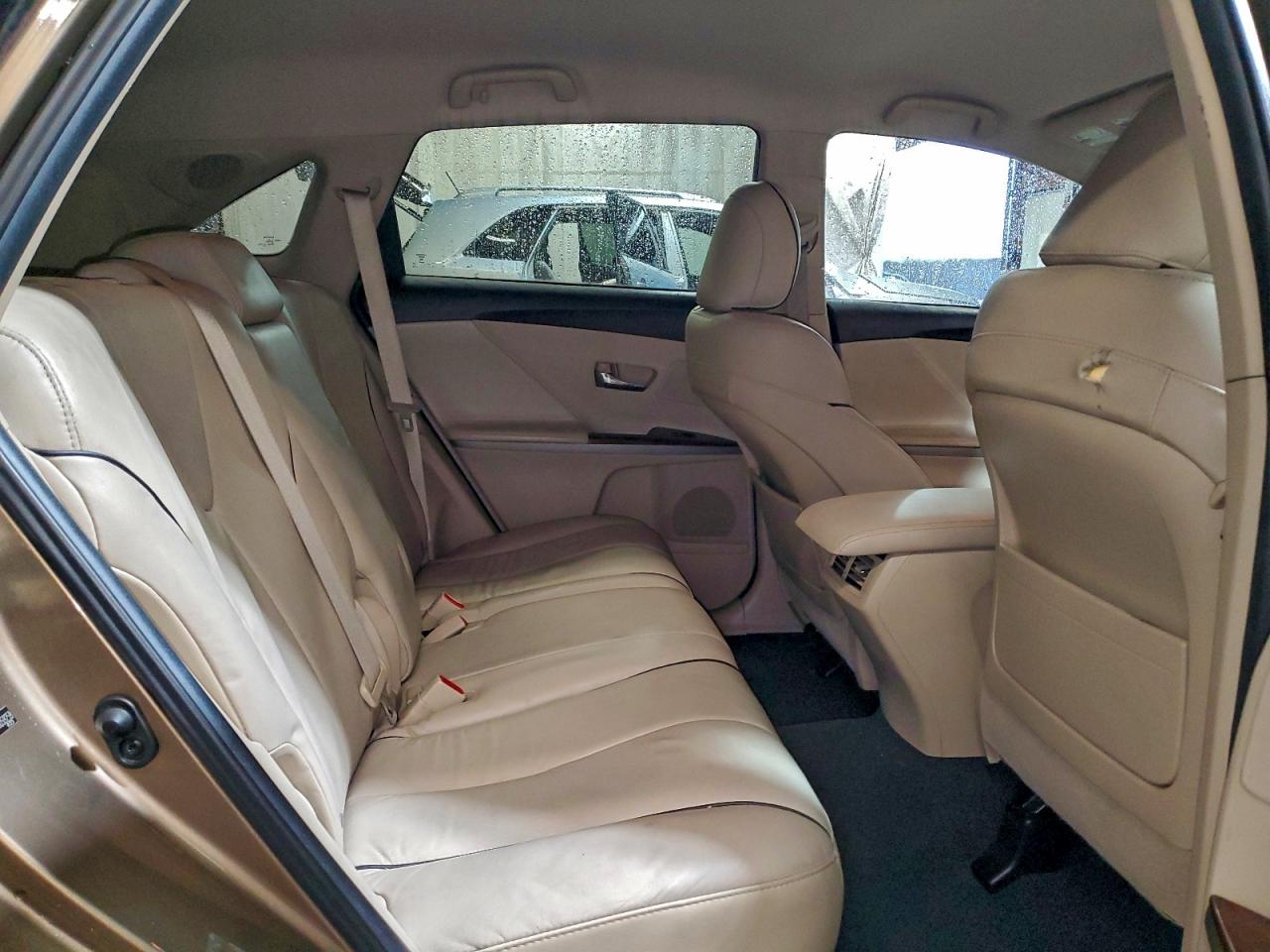 2011 TOYOTA VENZA photo 11