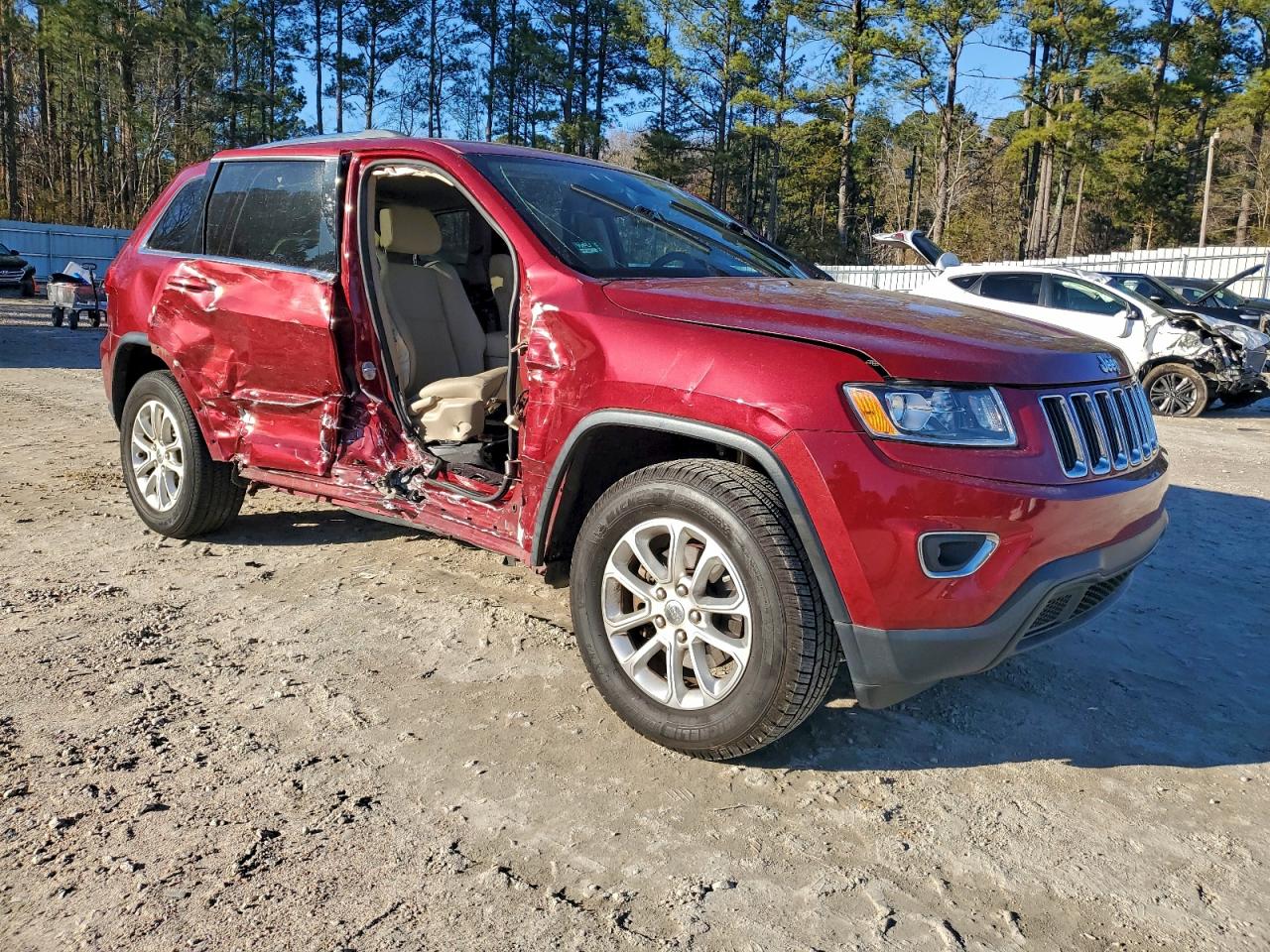2015 JEEP GRAND CHEROKEE LAREDO photo 4