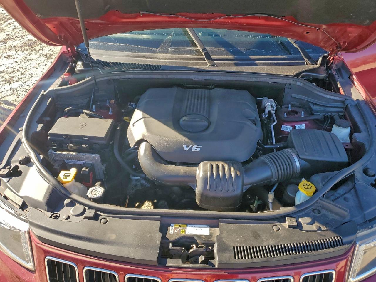 2015 JEEP GRAND CHEROKEE LAREDO photo 11
