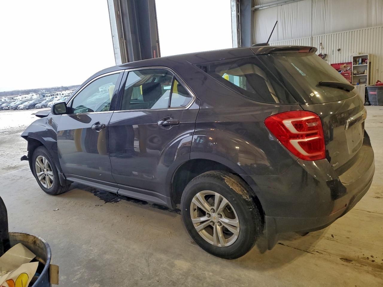 2016 CHEVROLET EQUINOX LS photo 2