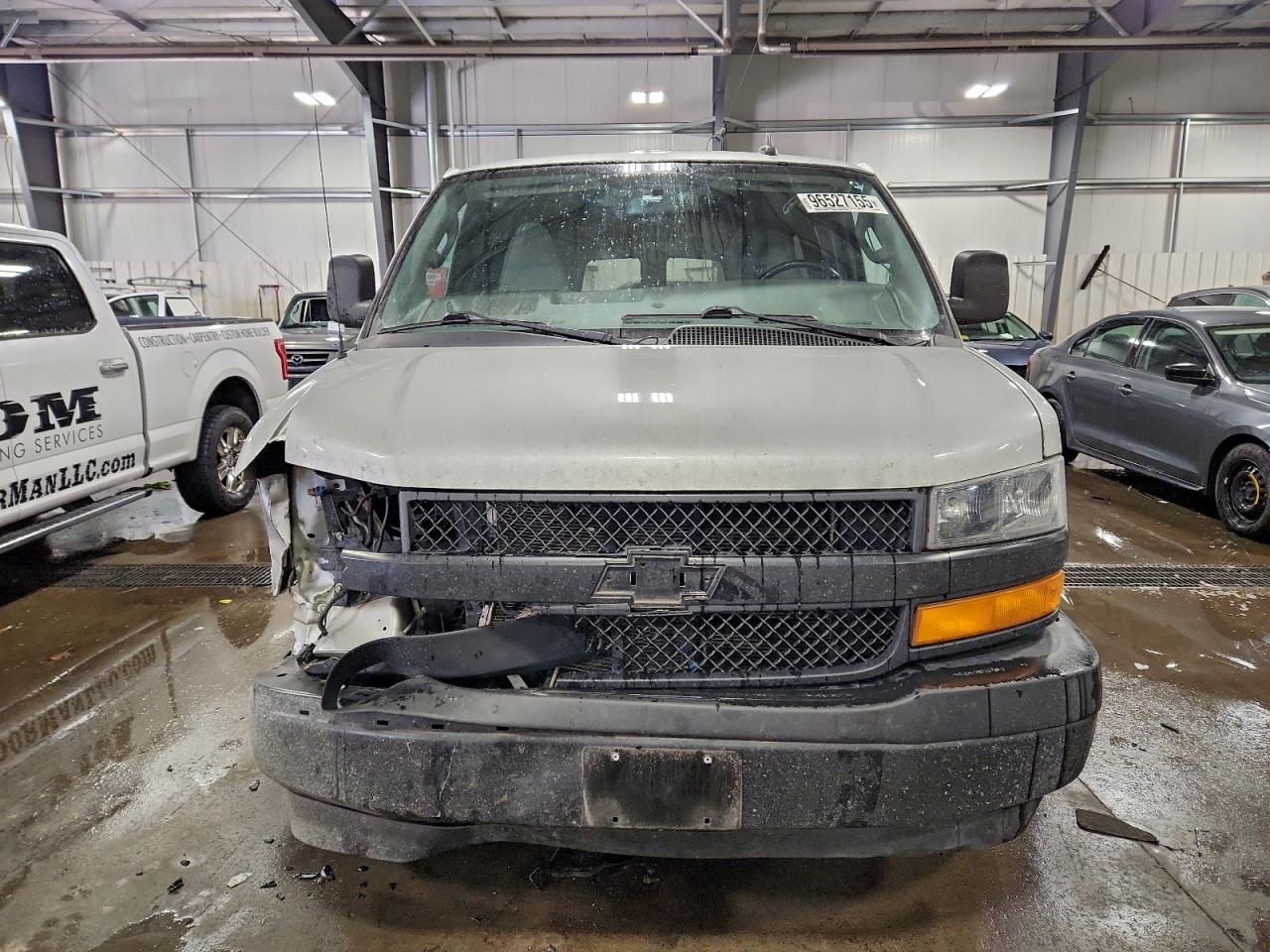 2020 CHEVROLET EXPRESS G3500 LS photo 5