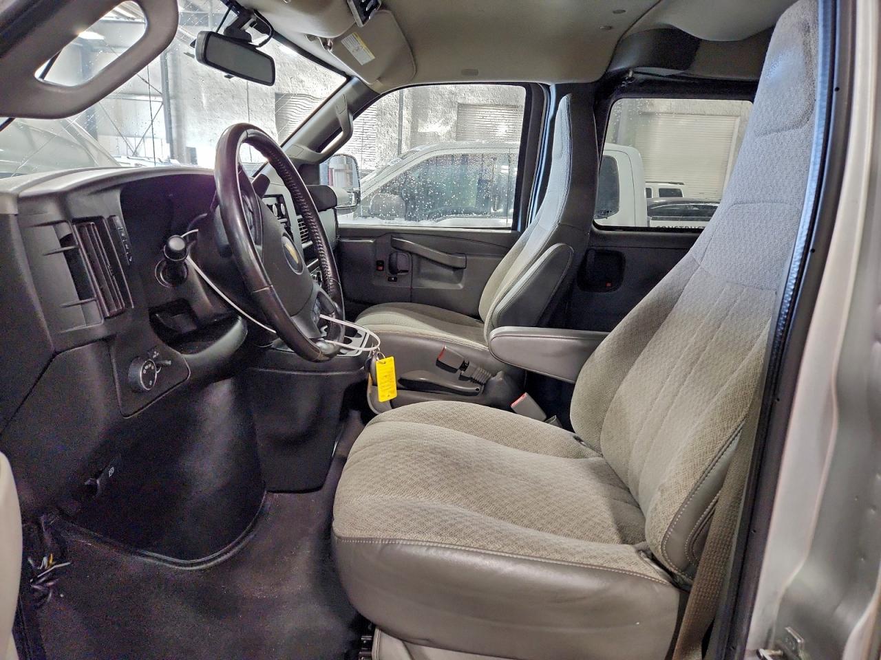 2020 CHEVROLET EXPRESS G3500 LS photo 7