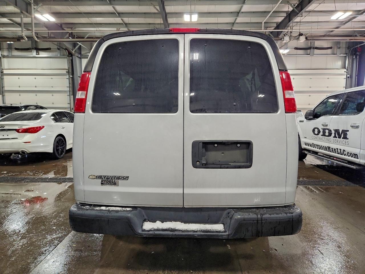 2020 CHEVROLET EXPRESS G3500 LS photo 6