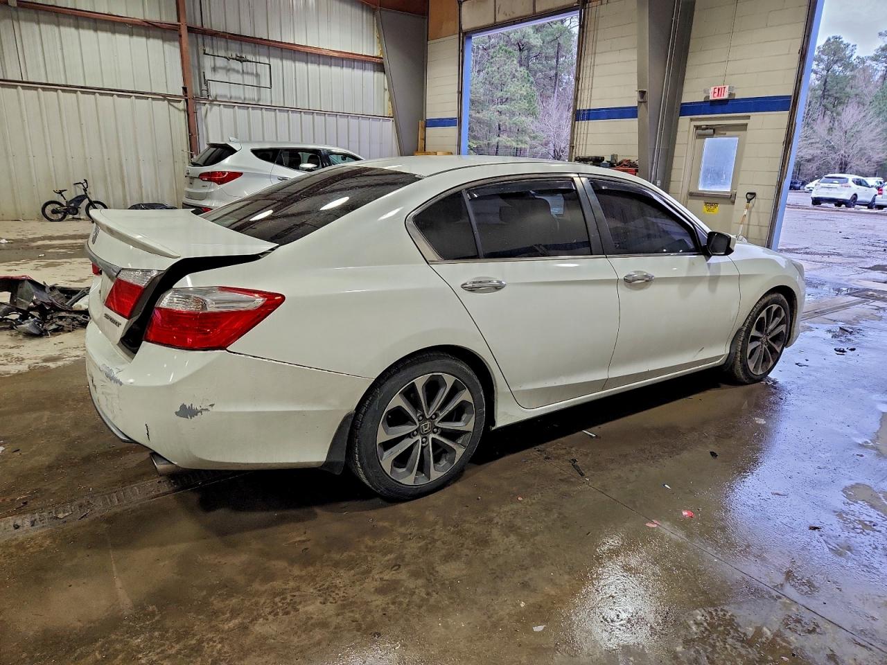 2015 HONDA ACCORD SPORT photo 3