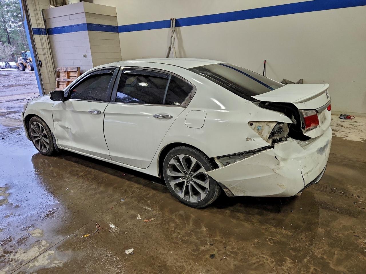 2015 HONDA ACCORD SPORT photo 2