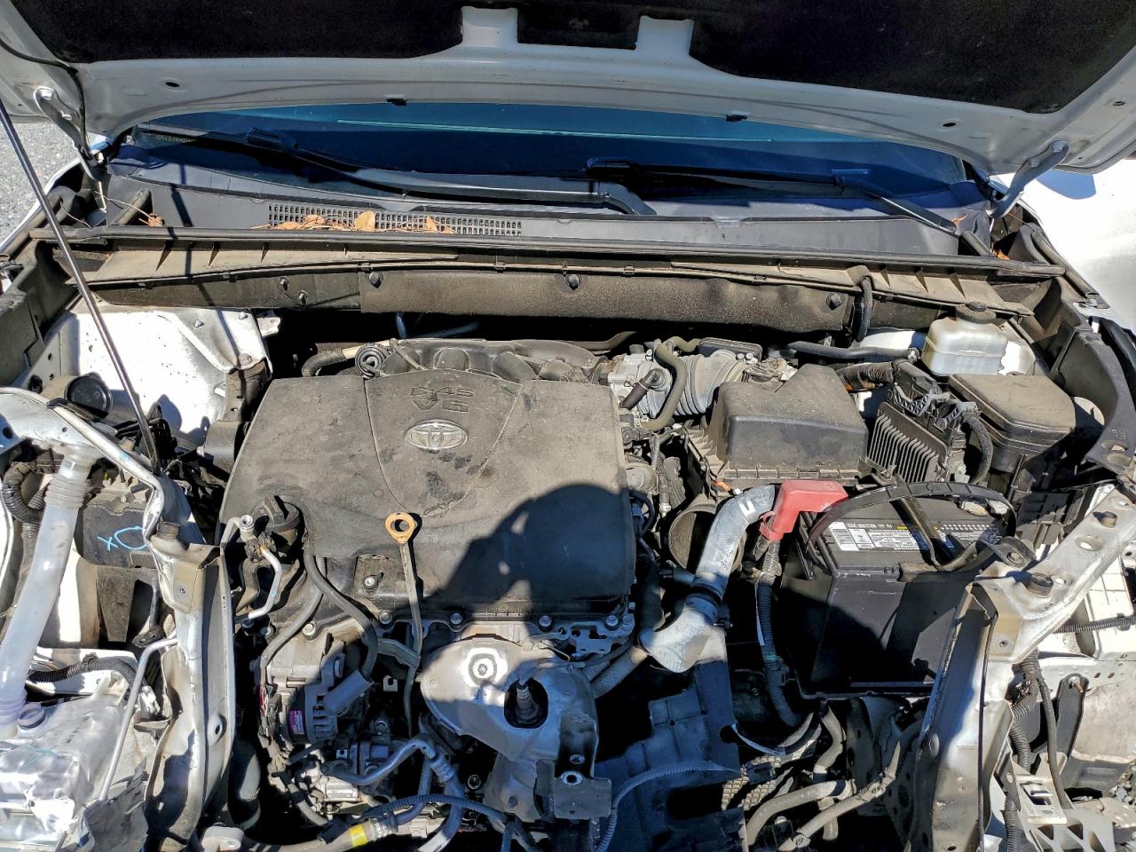 2019 TOYOTA HIGHLANDER LE photo 34