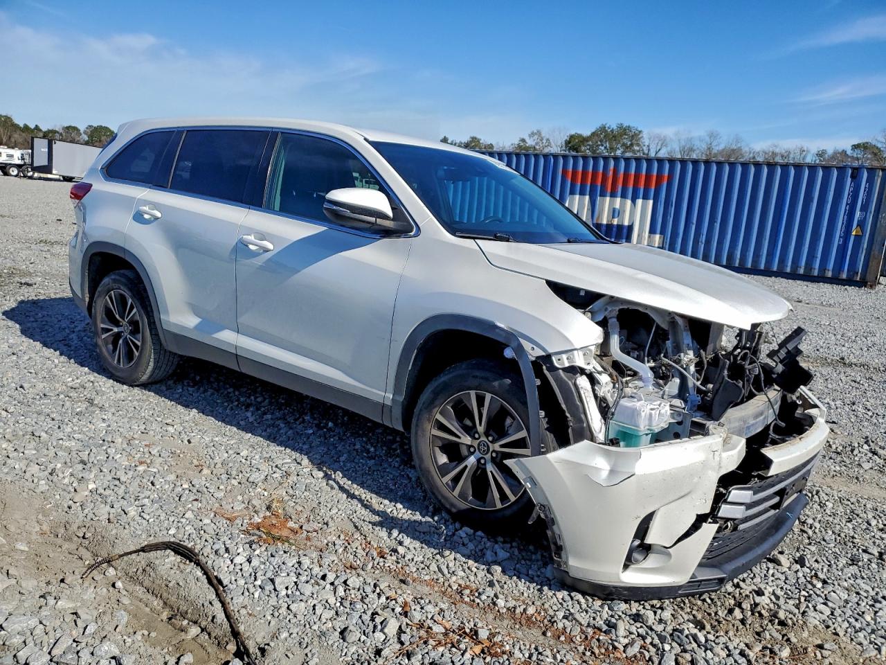 2019 TOYOTA HIGHLANDER LE photo 10
