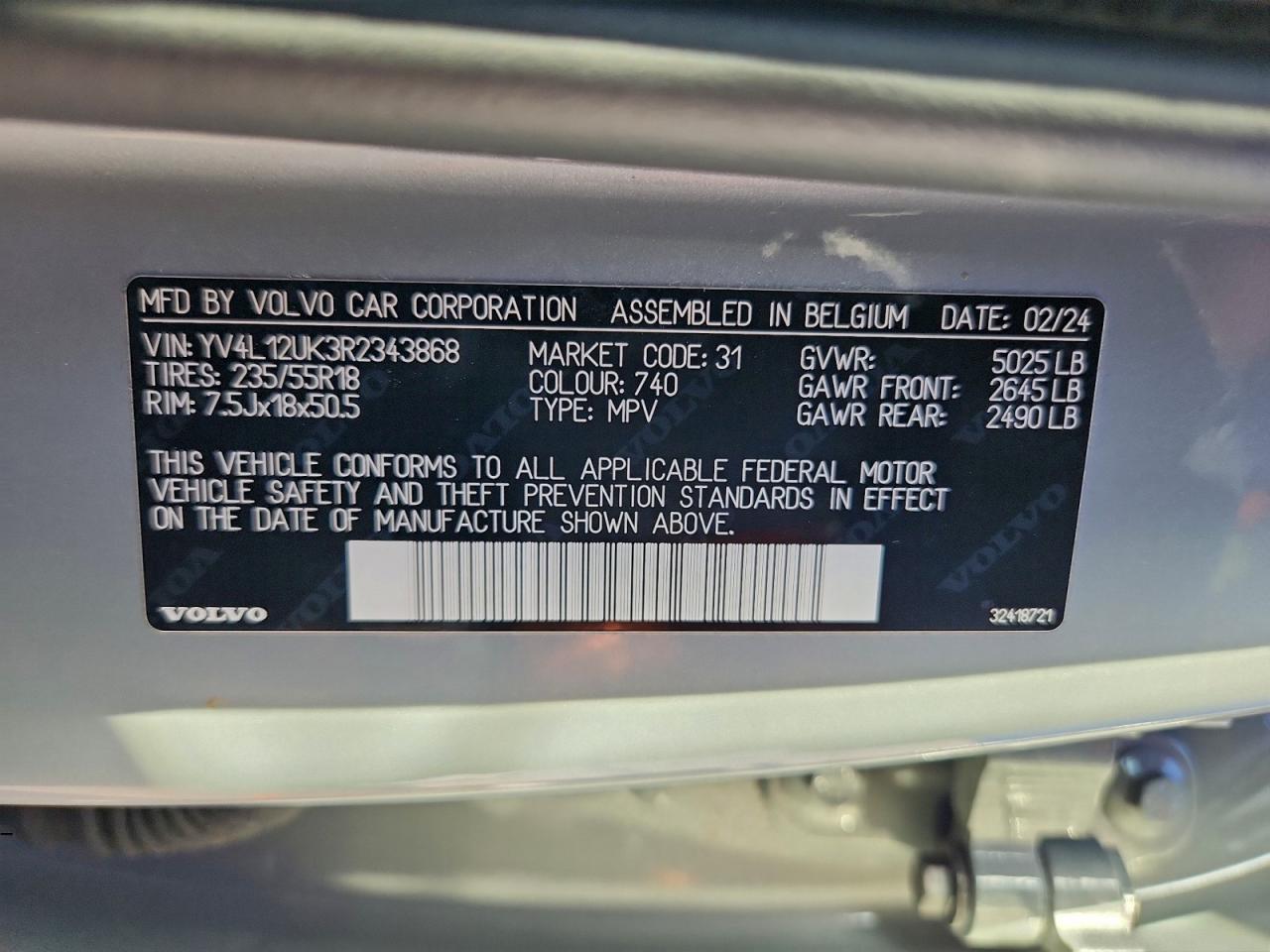 2024 VOLVO XC40 CORE photo 13