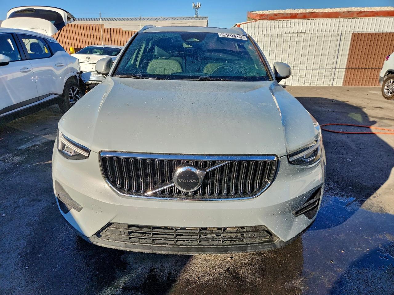 2024 VOLVO XC40 CORE photo 5
