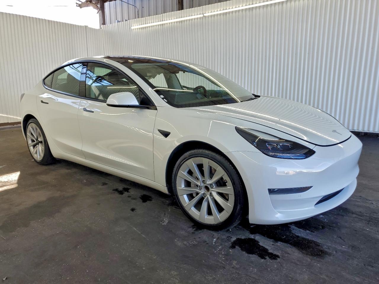 2022 TESLA MODEL 3 photo 10