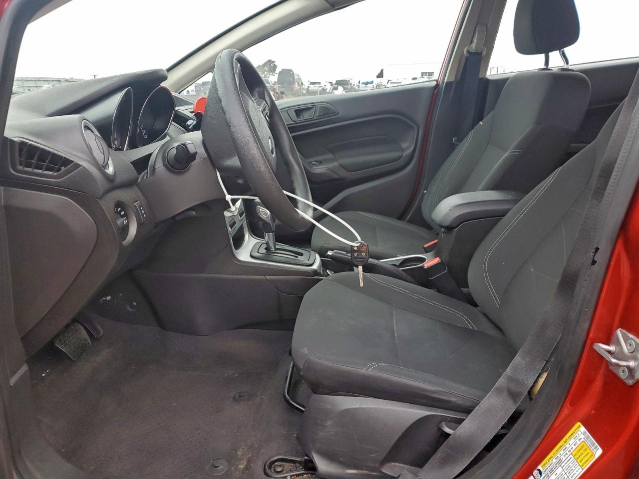 2019 FORD FIESTA SE photo 7