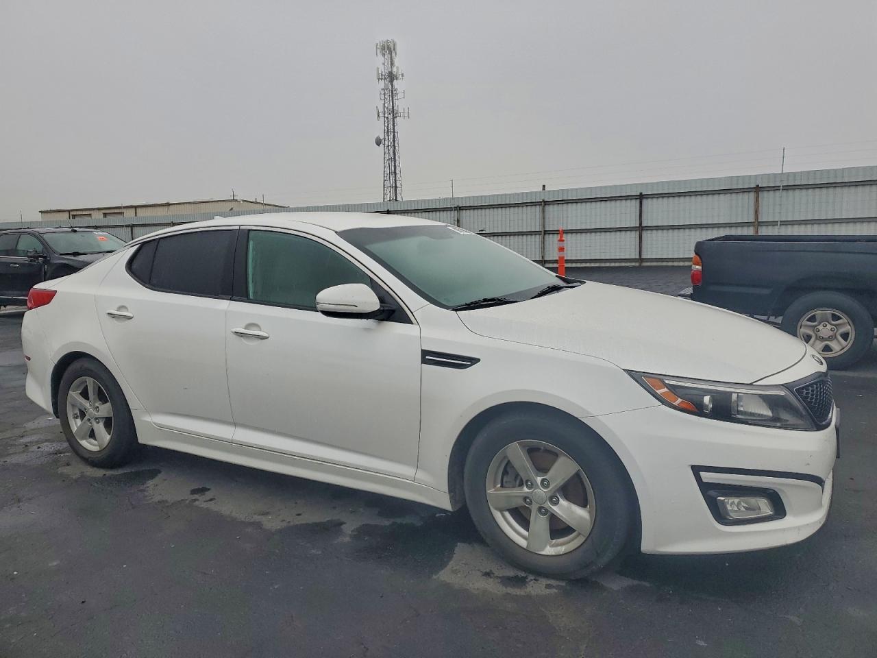 2015 KIA OPTIMA LX photo 4
