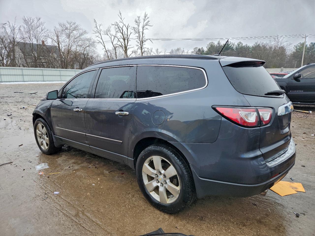 2014 CHEVROLET TRAVERSE LTZ photo 3