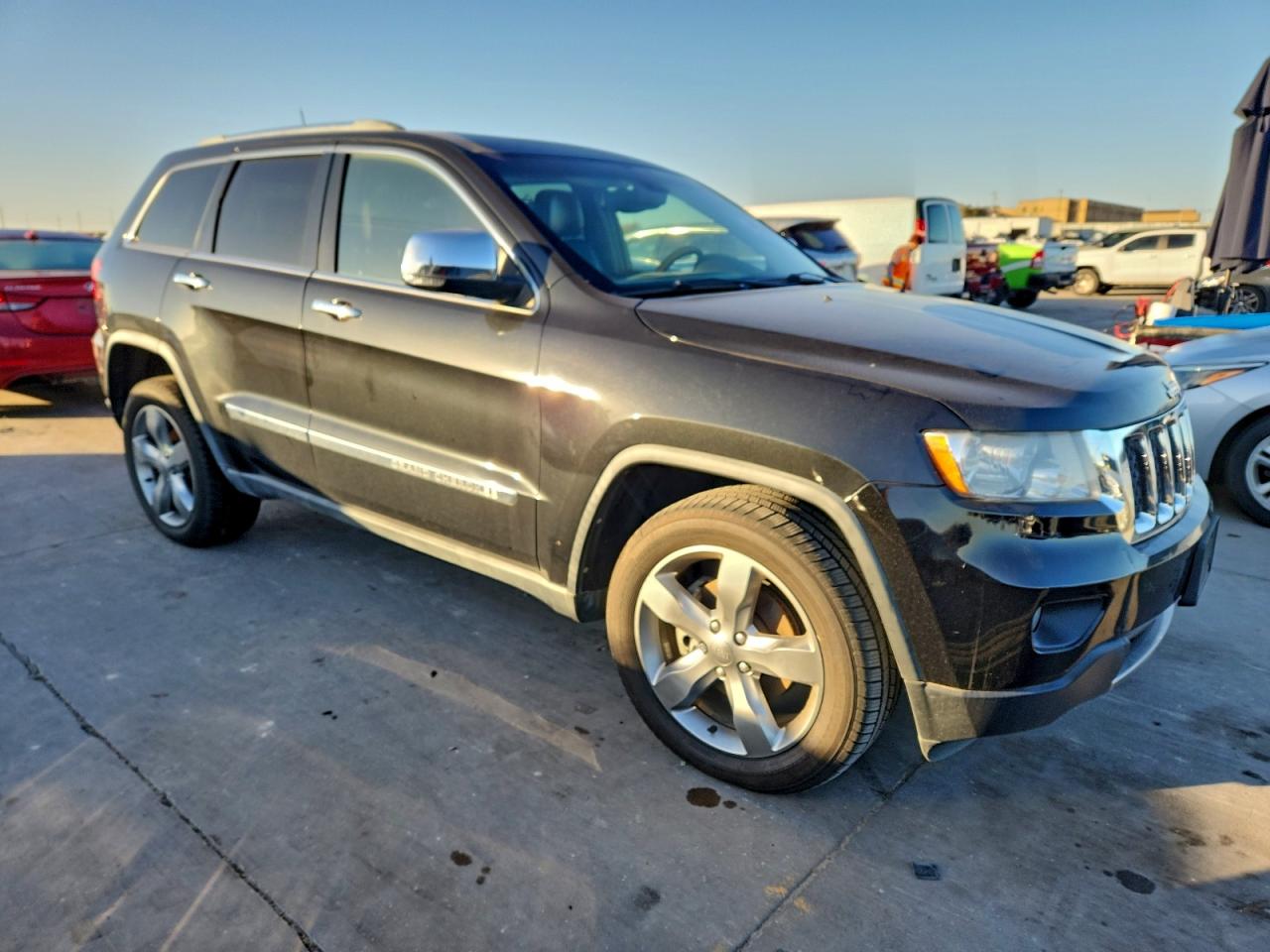 2012 JEEP GRAND CHEROKEE OVERLAND photo 4