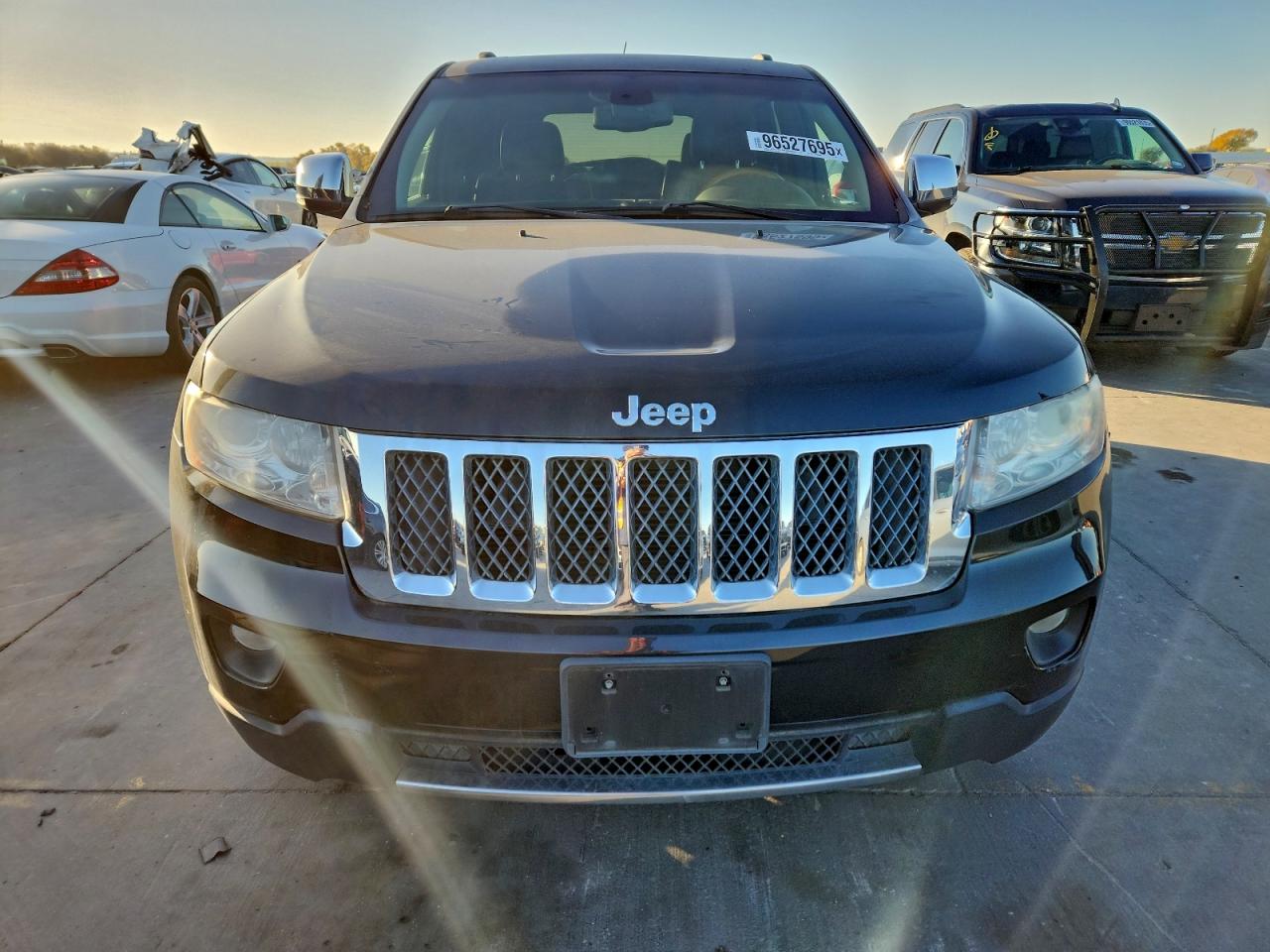 2012 JEEP GRAND CHEROKEE OVERLAND photo 5