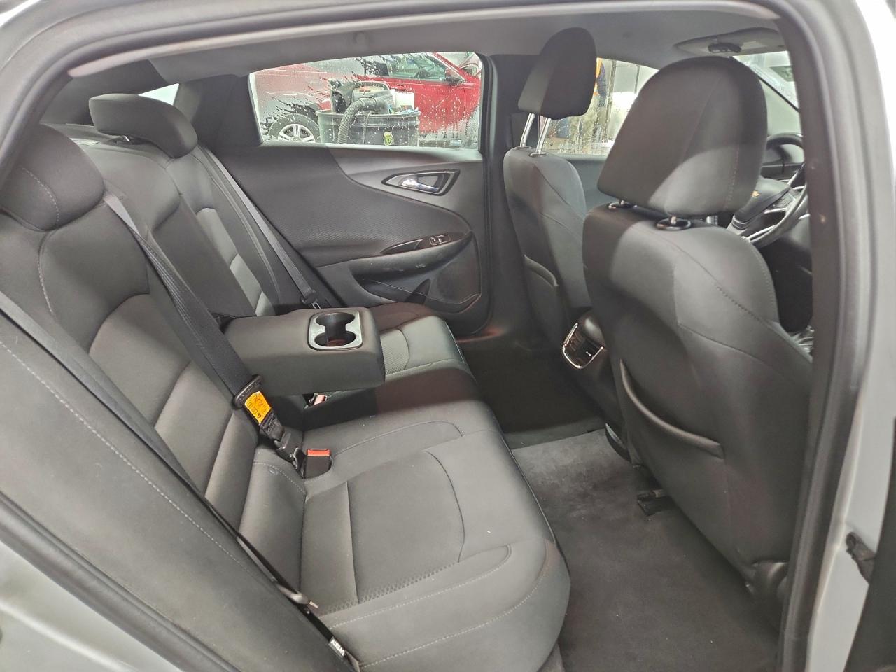 2016 CHEVROLET MALIBU LT photo 10