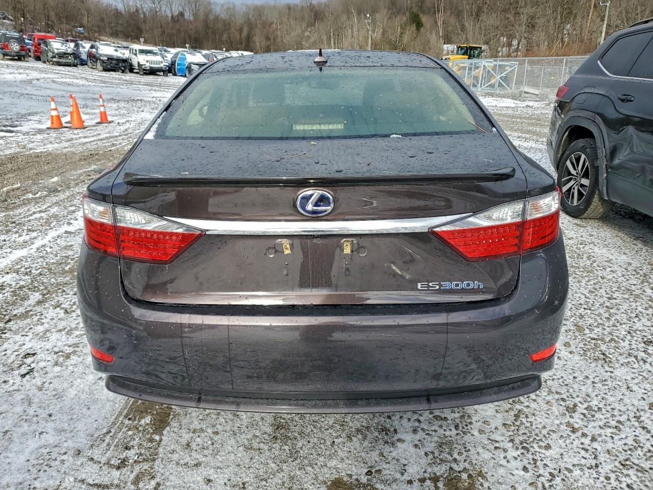 2013 LEXUS ES 300H photo 11