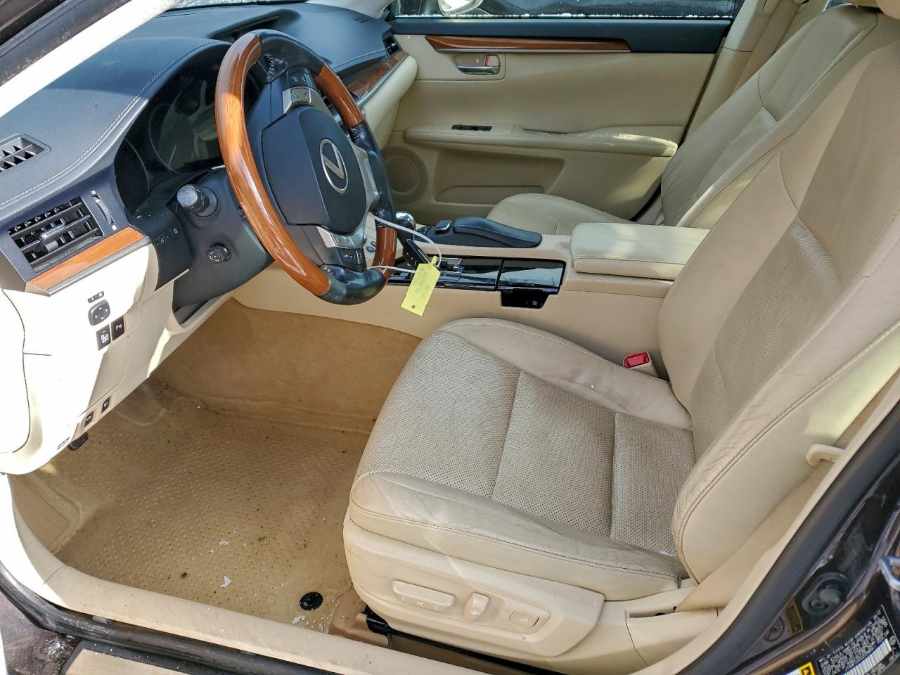 2013 LEXUS ES 300H photo 13