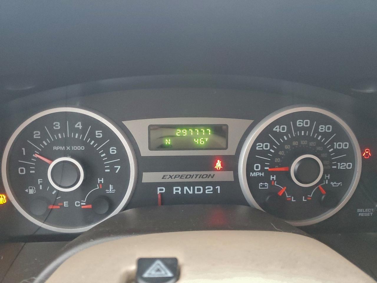2005 FORD EXPEDITION XLT photo 9