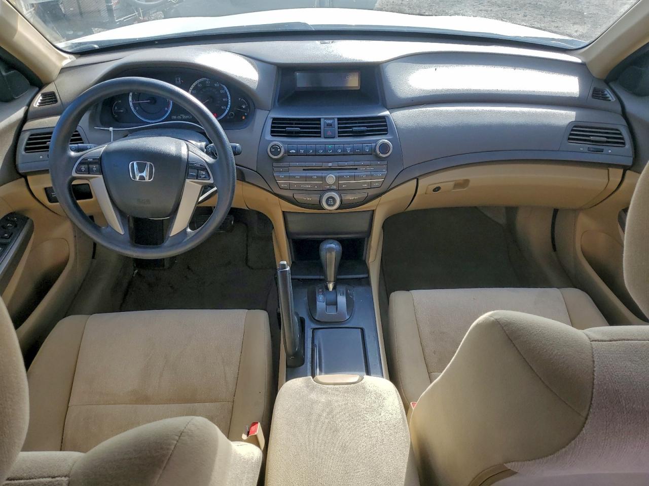 2010 HONDA ACCORD LXP photo 8