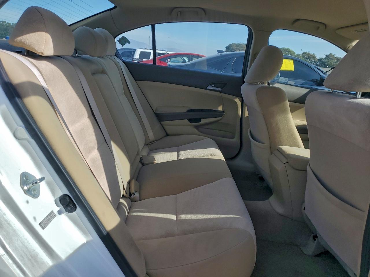 2010 HONDA ACCORD LXP photo 10