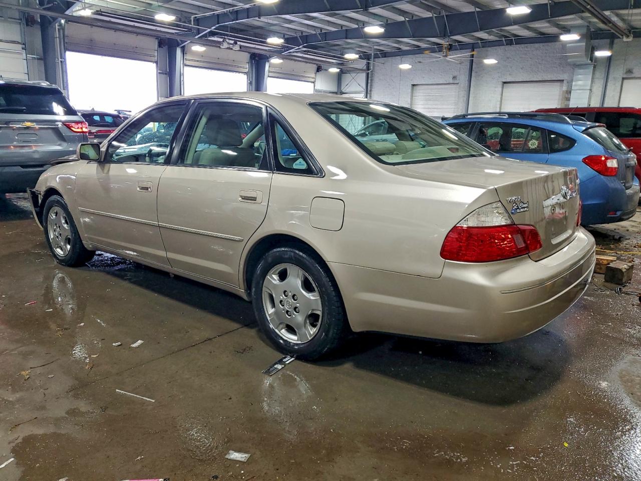 2004 TOYOTA AVALON XL photo 2