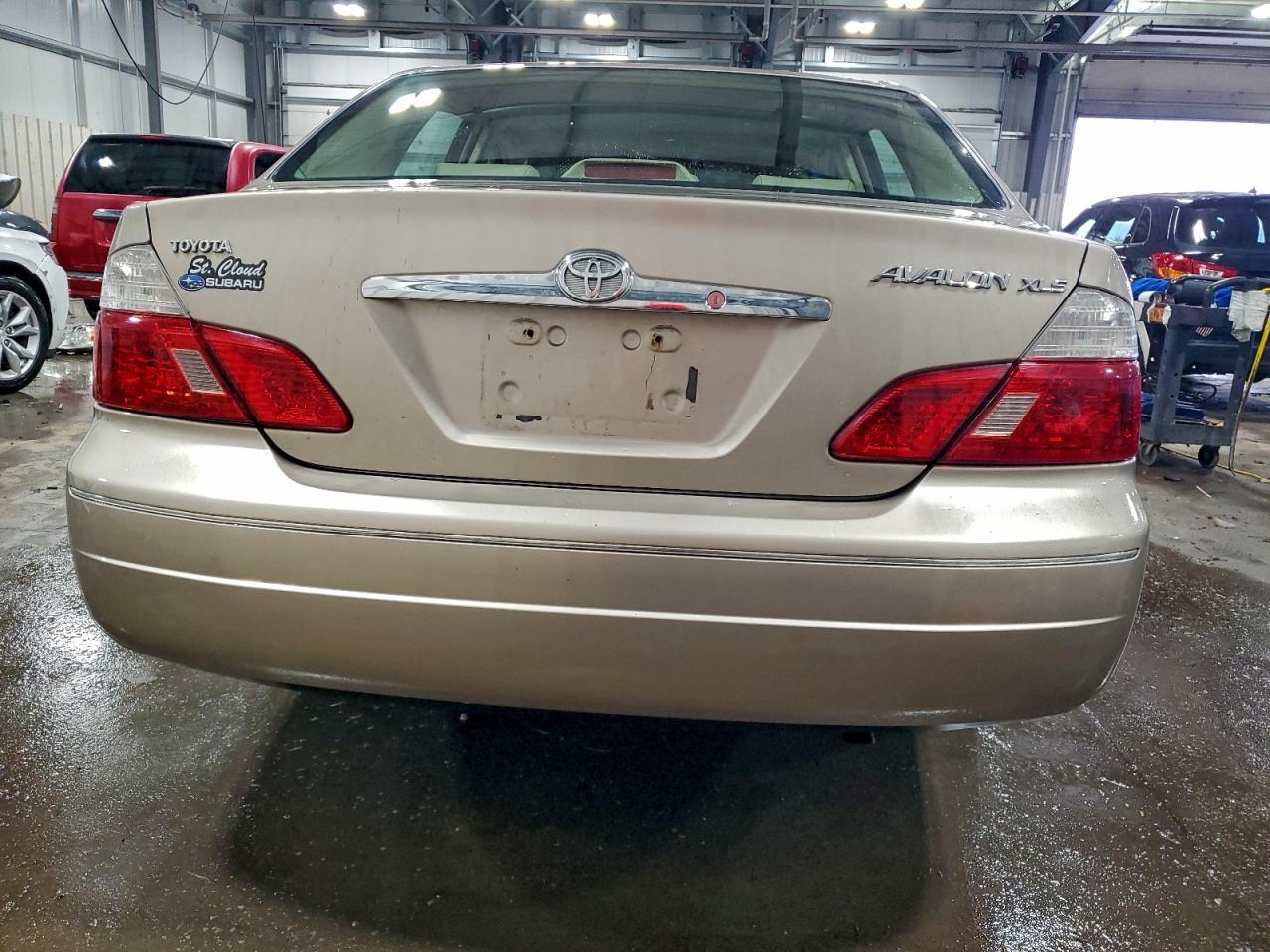 2004 TOYOTA AVALON XL photo 6