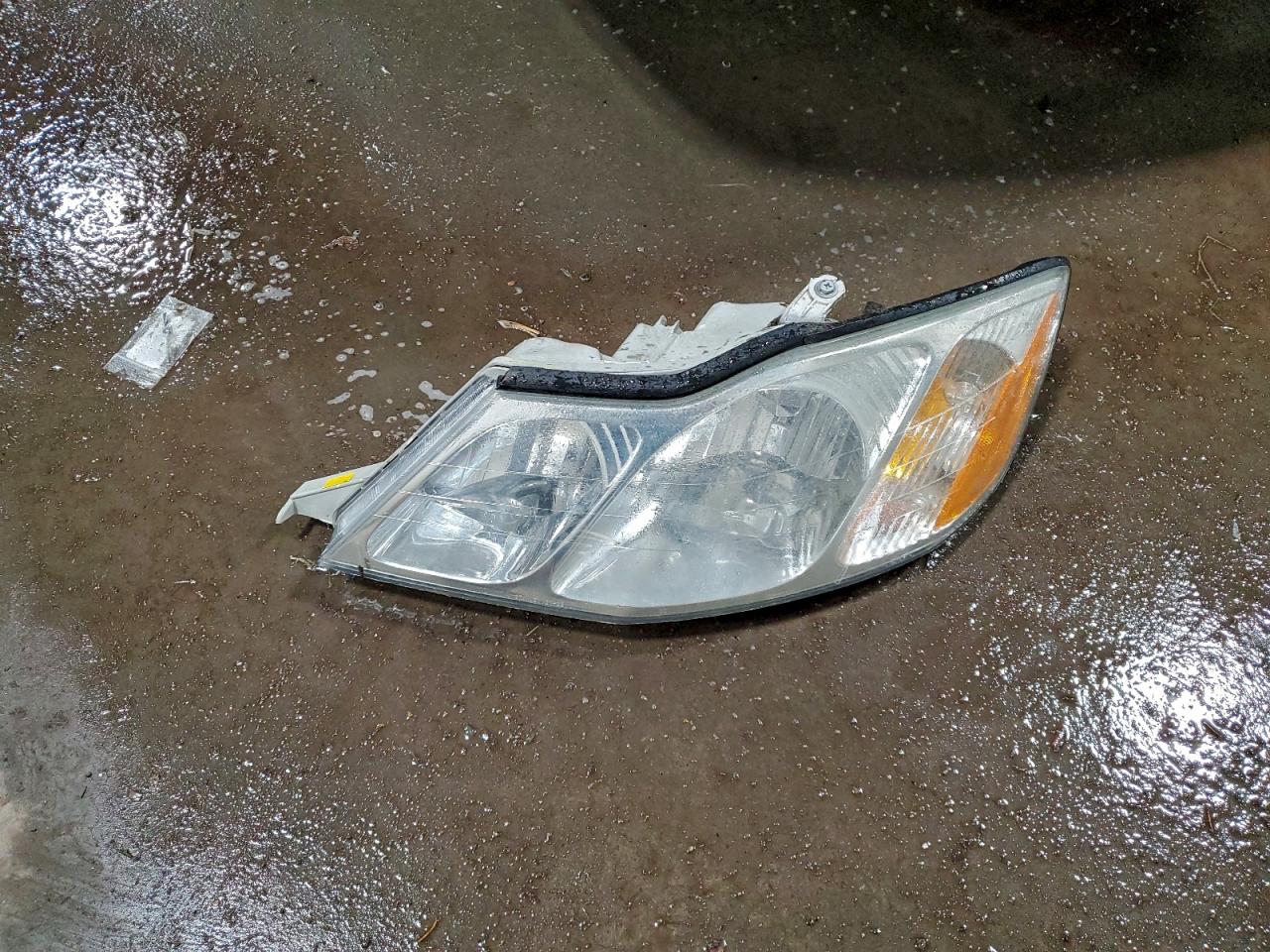 2004 TOYOTA AVALON XL photo 12