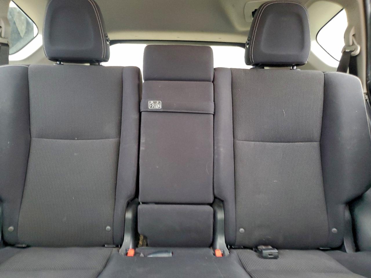 2018 TOYOTA RAV4 HV LE photo 10