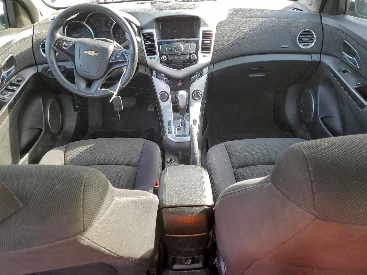 2015 CHEVROLET CRUZE LT photo 8